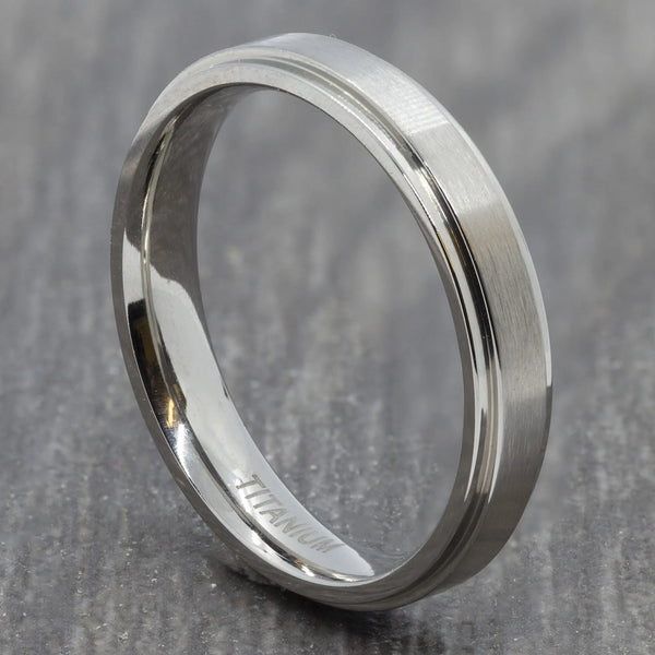 4mm titanium ring