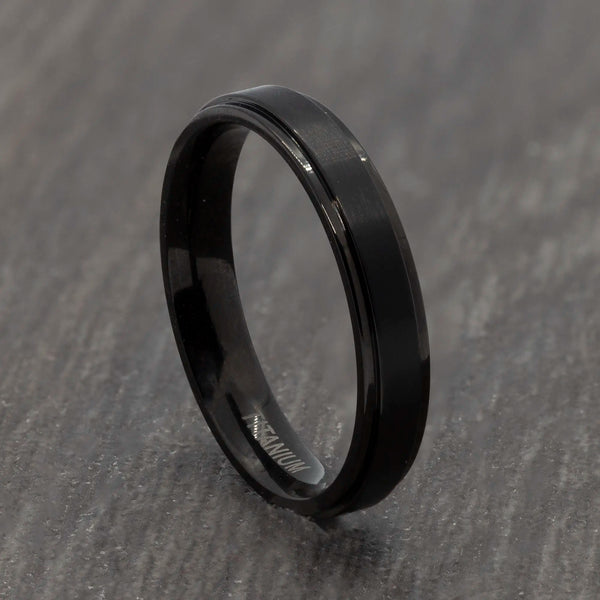 womens black ring