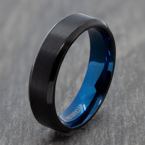 womans black wedding ring